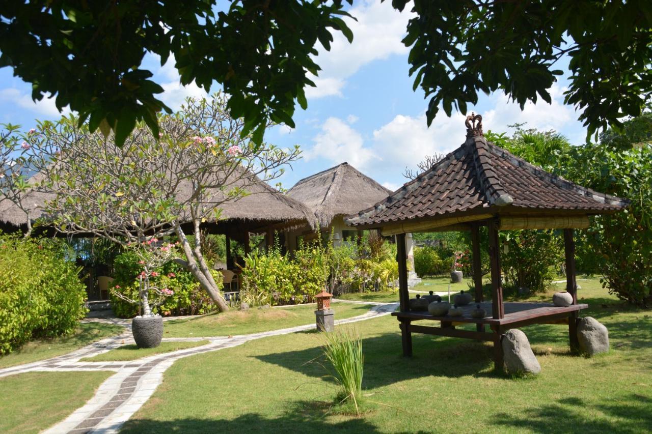 Sunia Loka Bungalows & Dive Center Pemuteran Buitenkant foto