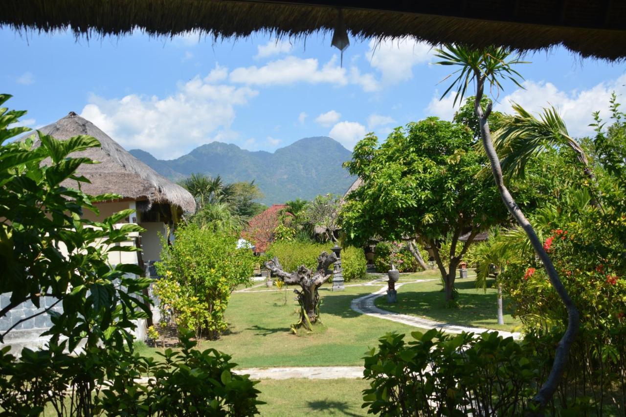Sunia Loka Bungalows & Dive Center Pemuteran Buitenkant foto