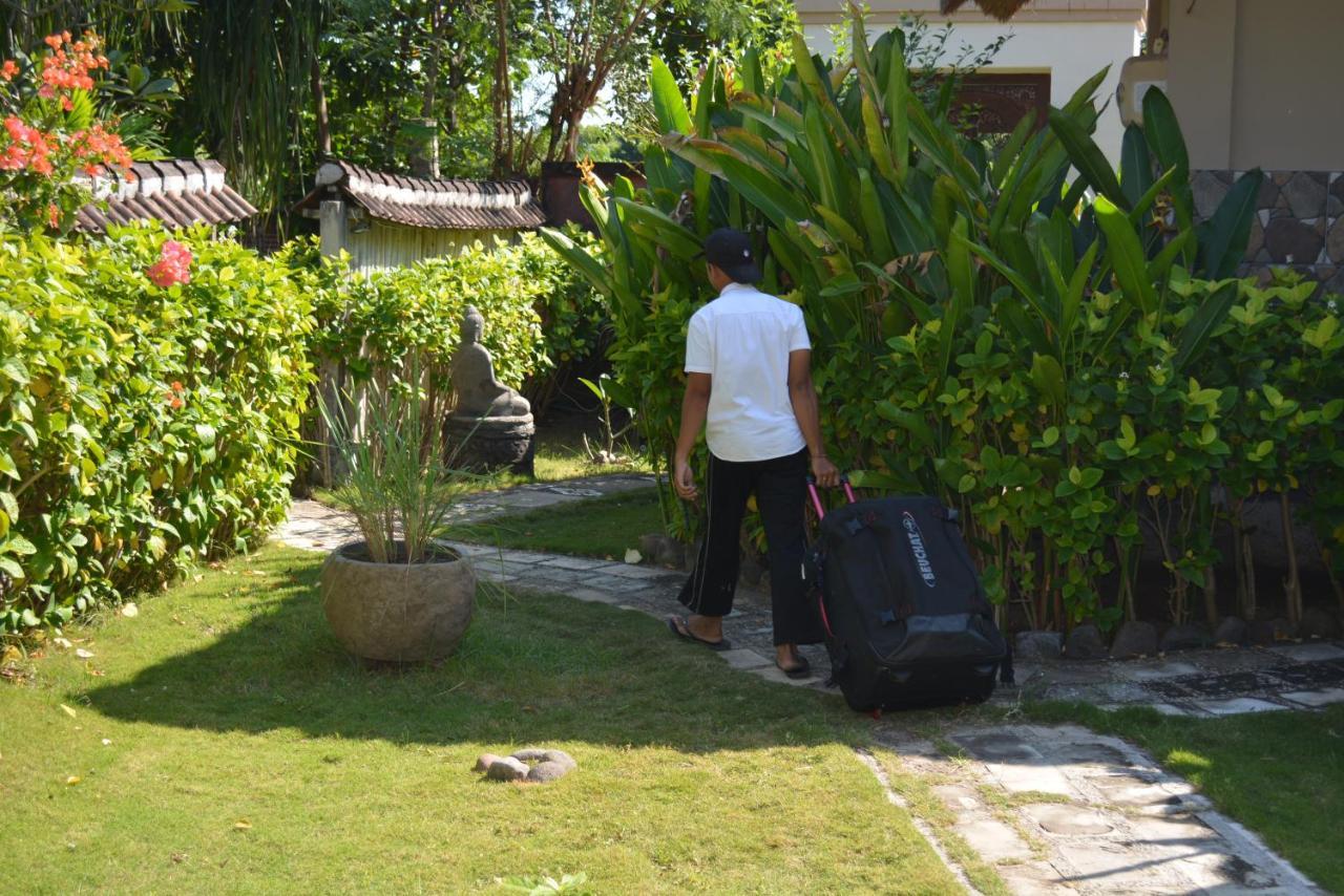 Sunia Loka Bungalows & Dive Center Pemuteran Buitenkant foto