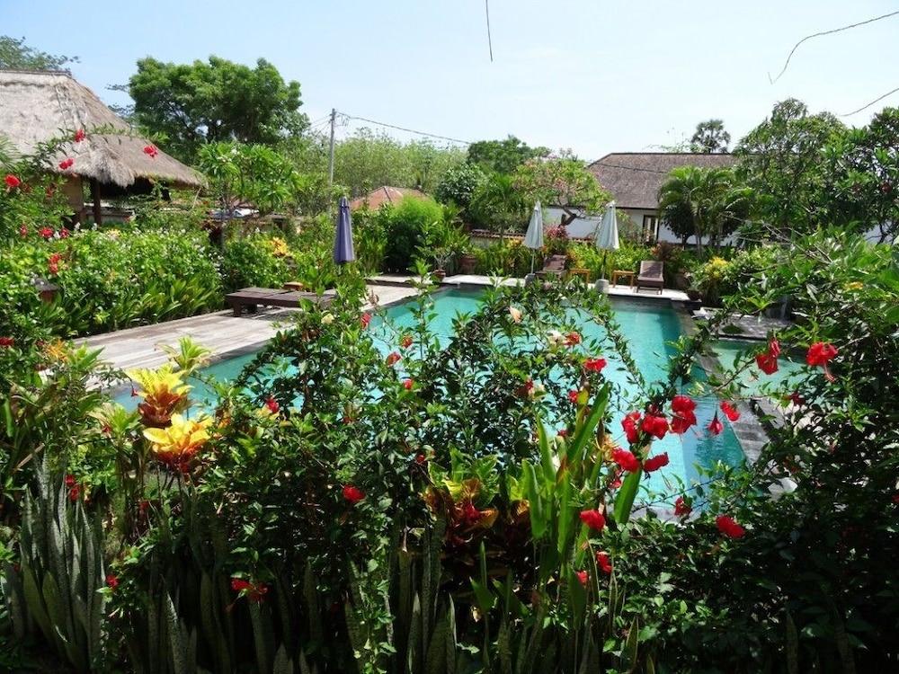 Sunia Loka Bungalows & Dive Center Pemuteran Buitenkant foto