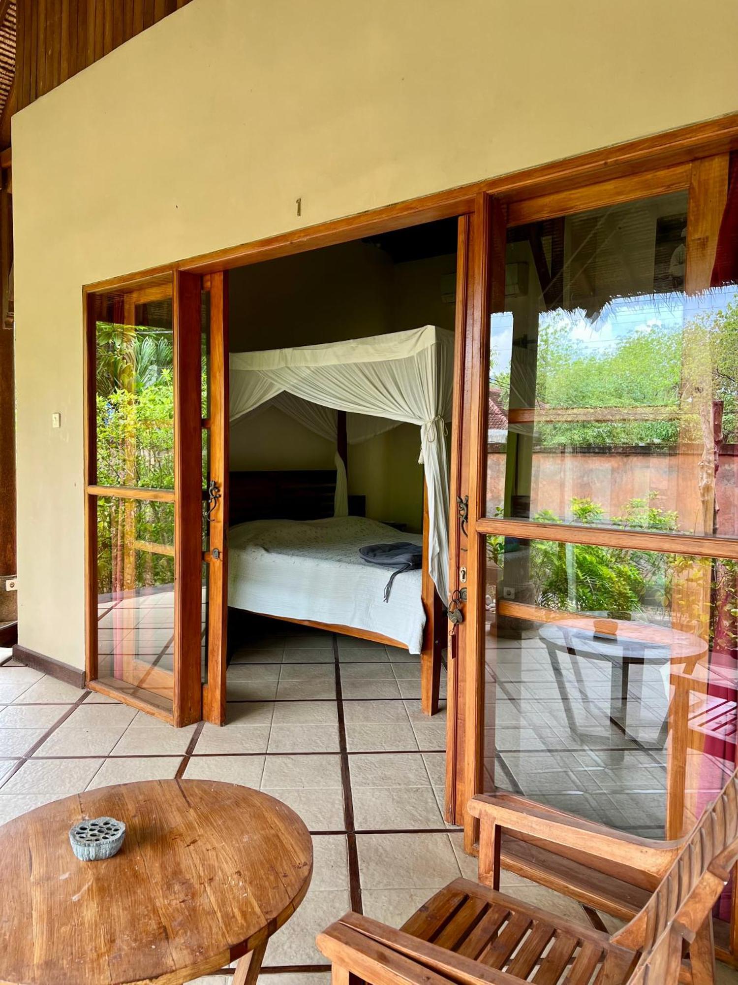 Sunia Loka Bungalows & Dive Center Pemuteran Buitenkant foto