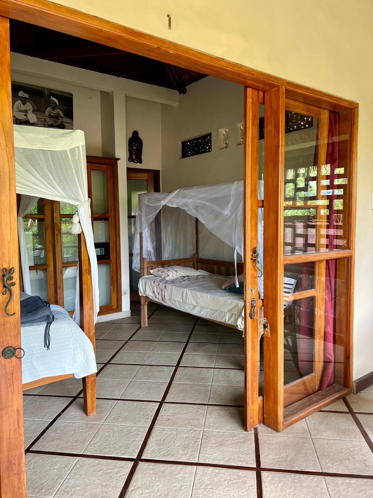 Sunia Loka Bungalows & Dive Center Pemuteran Buitenkant foto