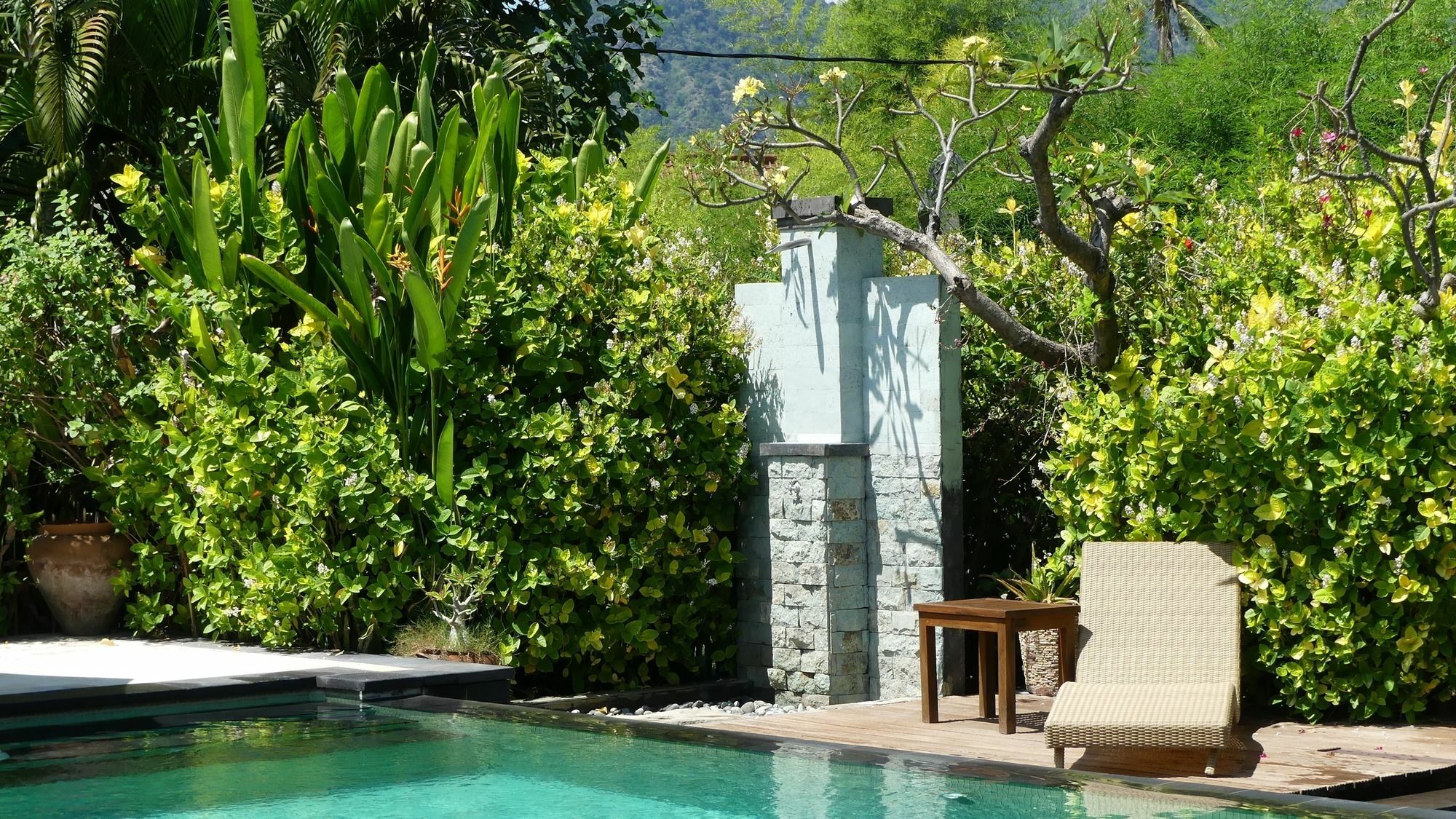 Sunia Loka Bungalows & Dive Center Pemuteran Buitenkant foto